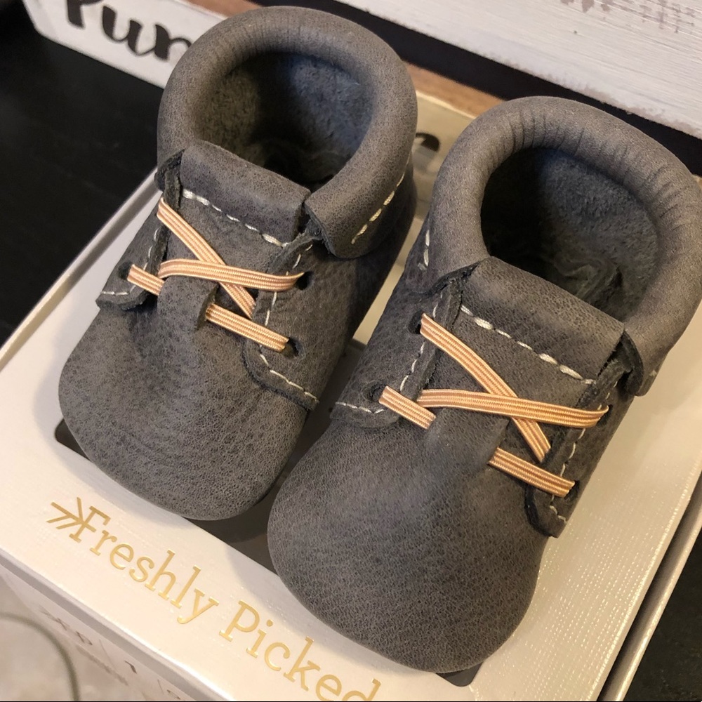 FRESHLY PICKED sz: 1 Blue Spruce (Gray) Oxford Moc